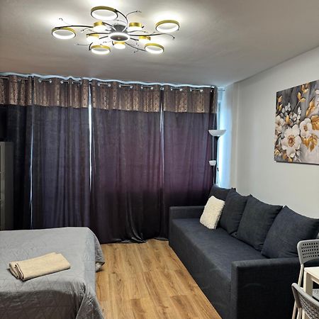 Coser Apartamenty Metro Onz Varsó Kültér fotó