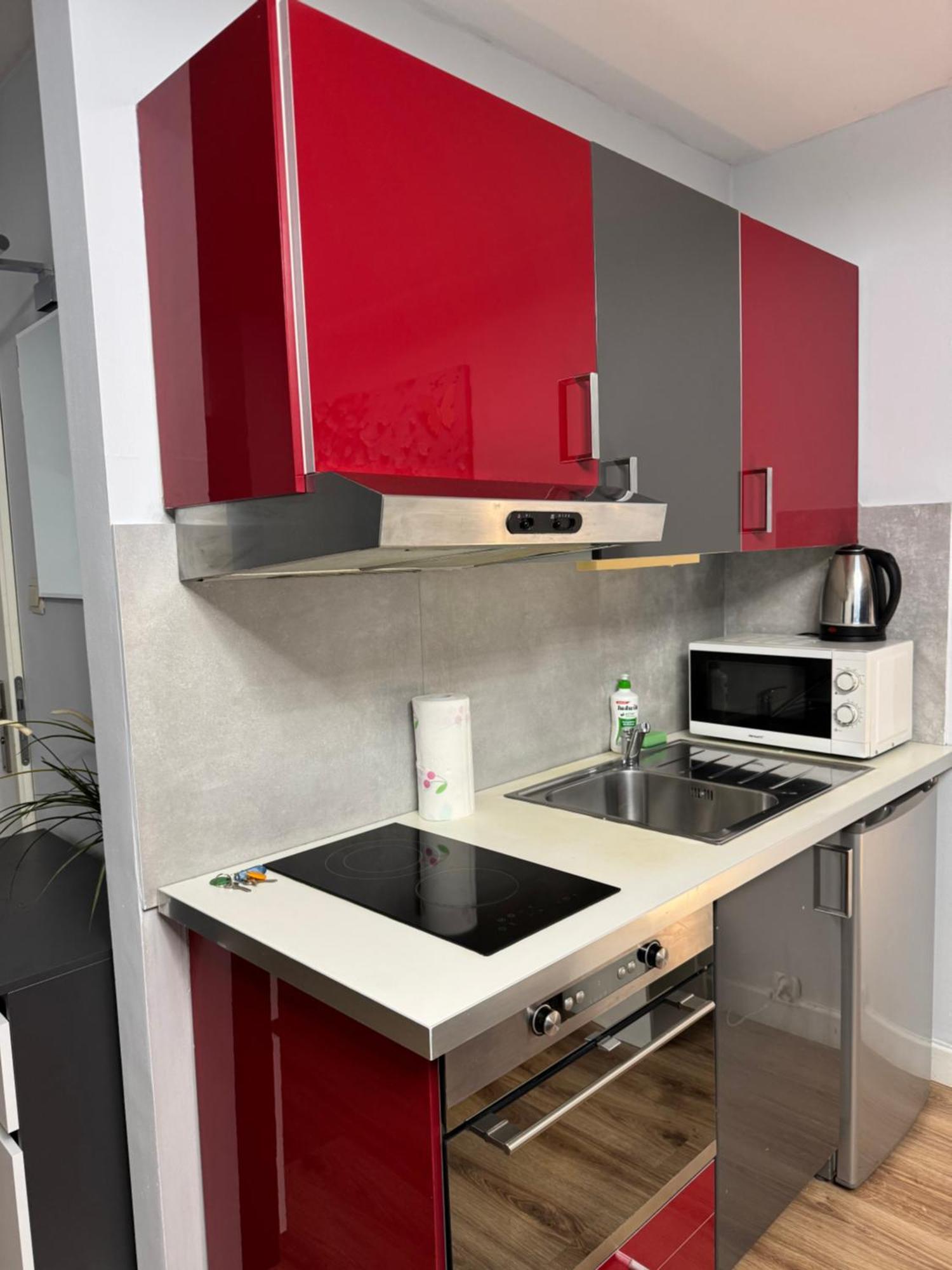 Coser Apartamenty Metro Onz Varsó Kültér fotó
