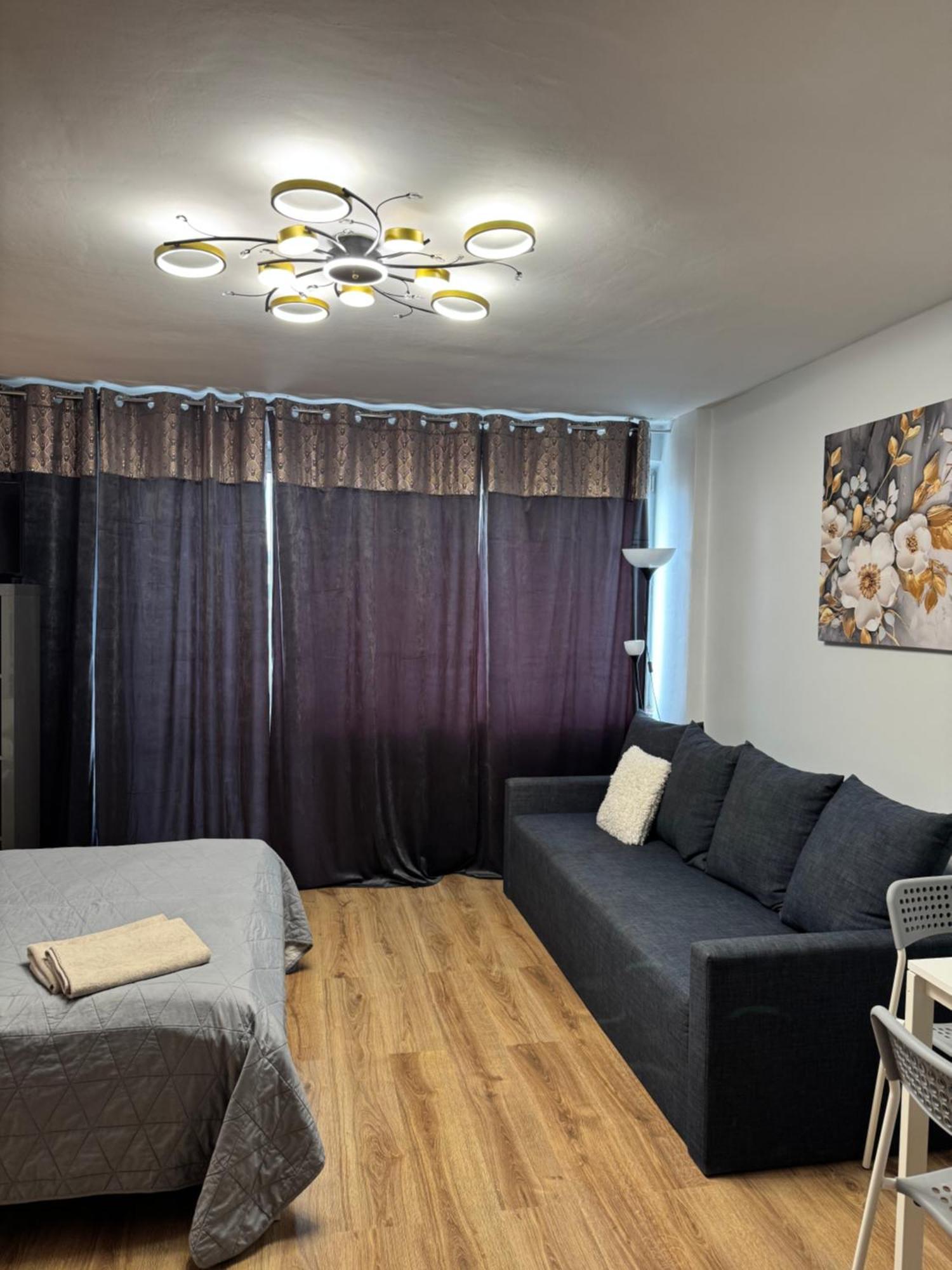 Coser Apartamenty Metro Onz Varsó Kültér fotó